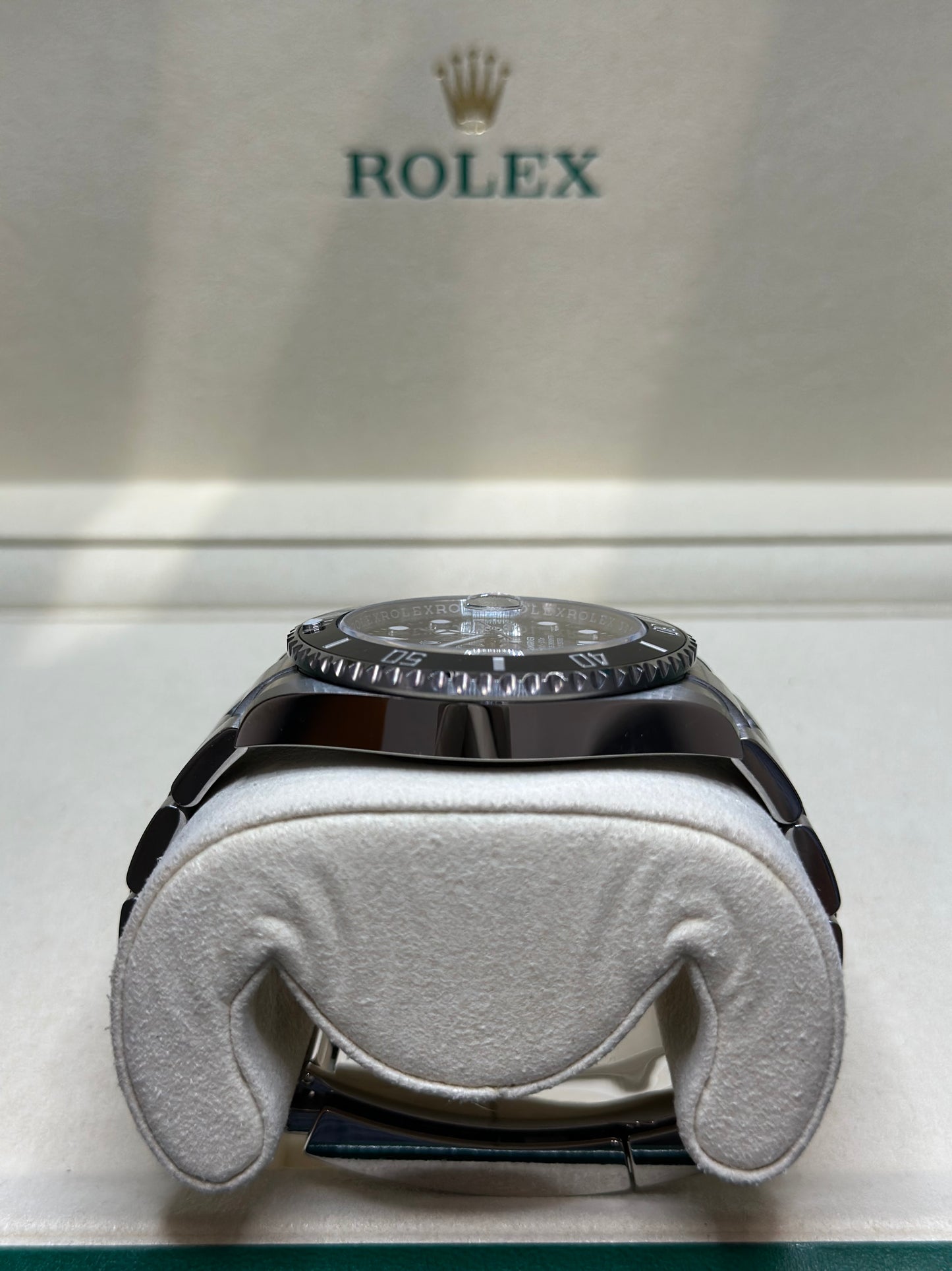 Rolex Submariner Black Dial on Oyster 126610LN Papers 2026