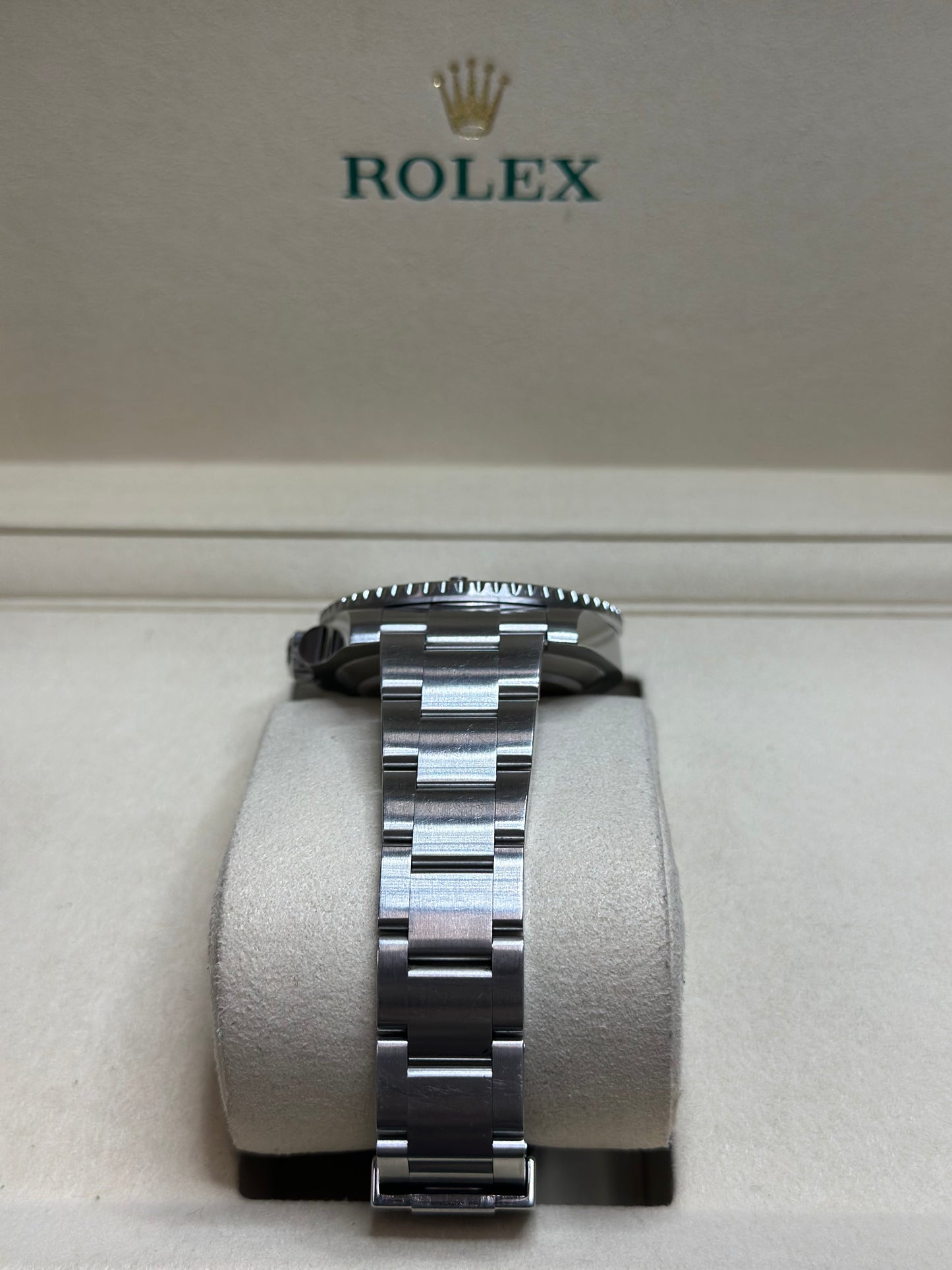 Rolex Submariner Black Dial on Oyster 116610LN Papers 2015