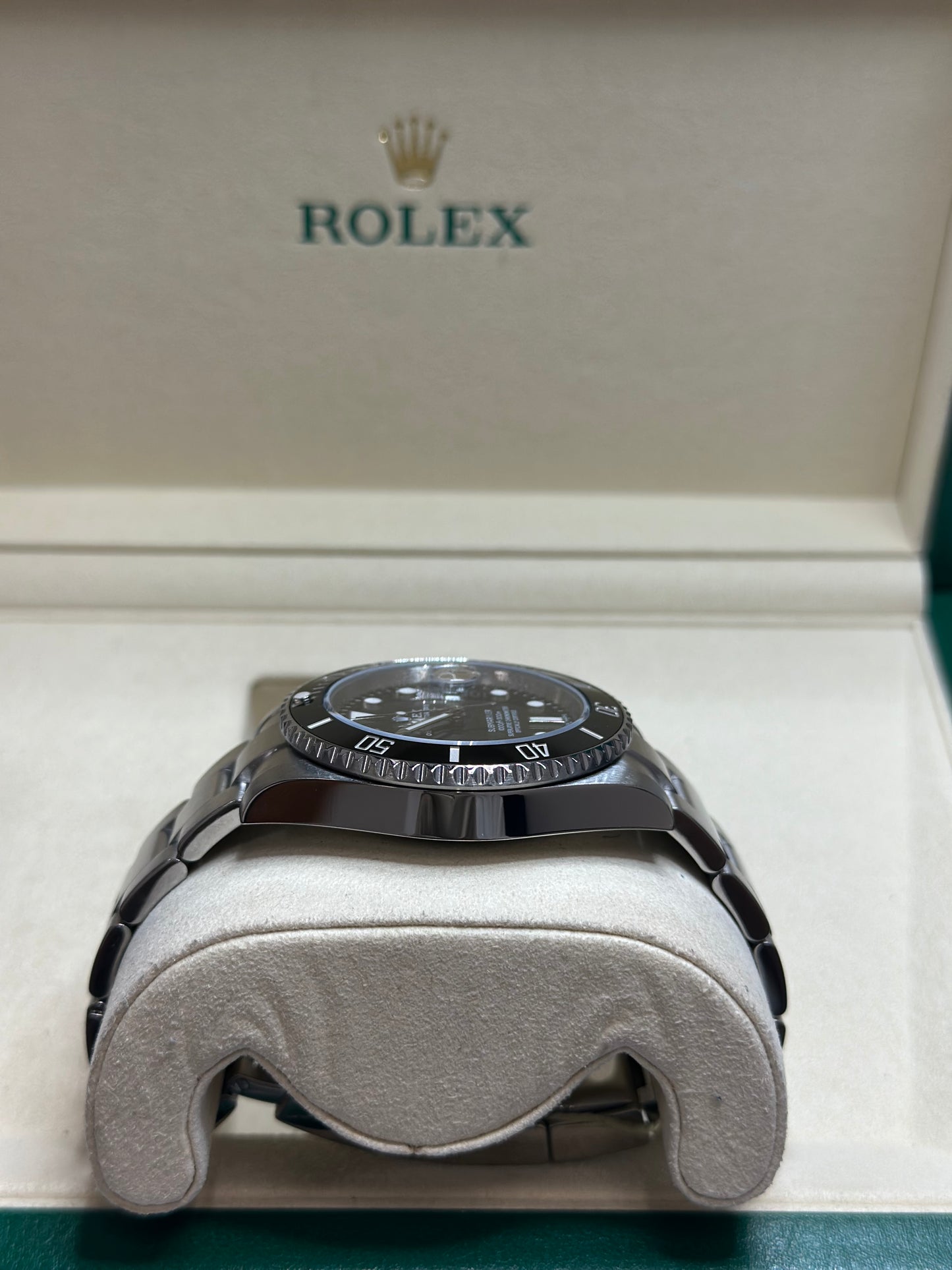 Rolex Submariner Black Dial on Oyster 116610LN Papers 2015