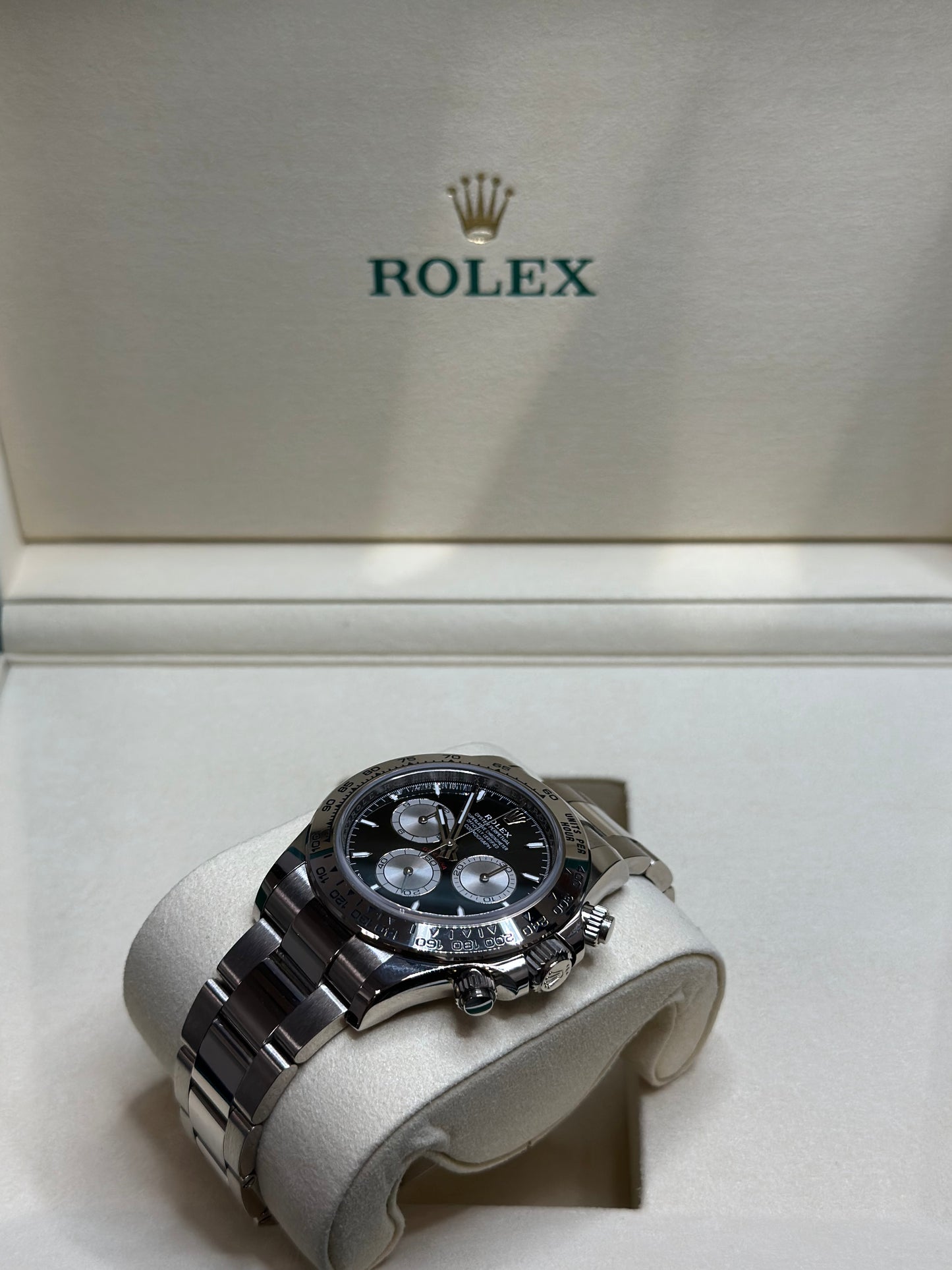 Rolex Daytona Black And Steel Index Dial on Oyster 126509 Complete 2025